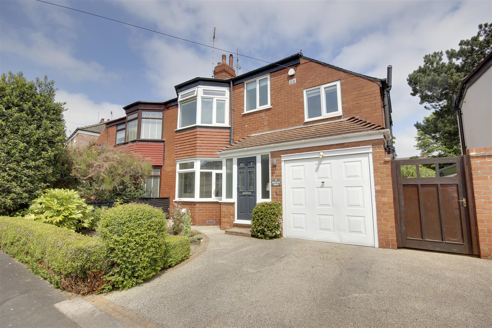 Matthew Limb Property for sale in West Hull